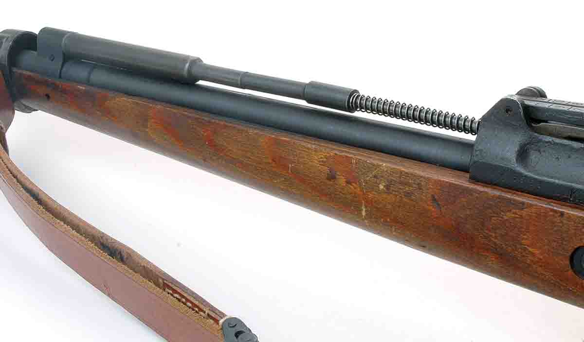 The G/K43 and SVT40 had gas operating systems located above the rifle barrel and could be accessed by removing the handguard.